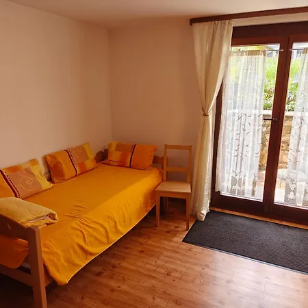 Apartment Zentrumsnahe U. Kinderfreu. Mit 86m² Mullheim (Baden-Wurttemberg)